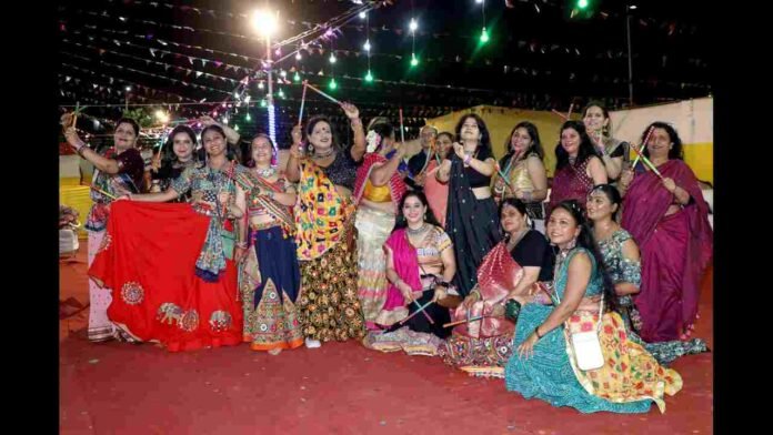 WhatsApp Image 2025-09-22 at 16.51.51_994d4082 Dandiya Night, Navratri, Bal Ramlila Dwarka, Dwarka events, Delhi Navratri, Dandiya, devotional songs, cultural program Delhi, festive celebration, traditional dance