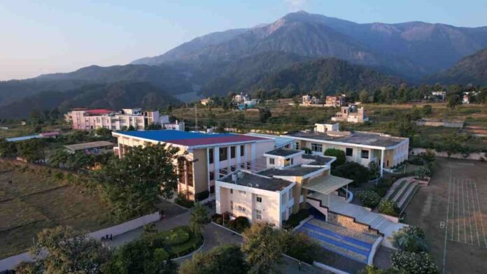 Vantage Hall Girls Residential School, best boarding school in Dehradun, girls boarding school Uttarakhand, adaptive learning model, personalized learning for girls, STEM education for girls, multi-teacher cohort, CBSE girls boarding school, IIT Madras School Connect, student teacher ratio 1:5